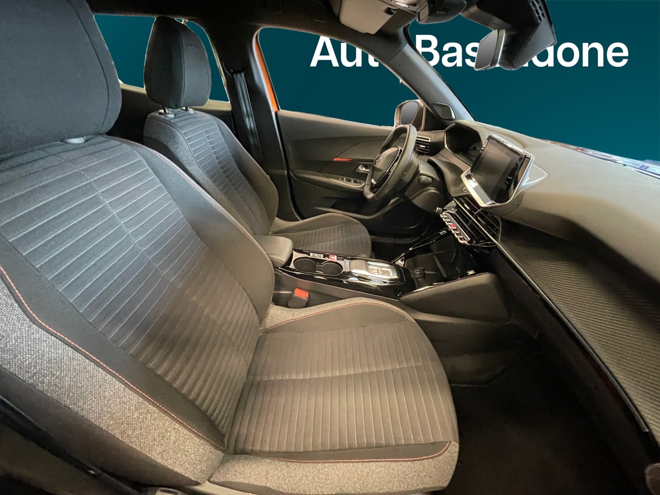 Peugeot e-2008 vaihtoauto
