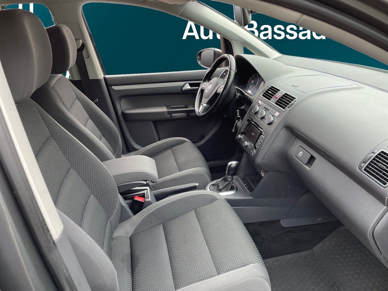 Volkswagen Touran vaihtoauto