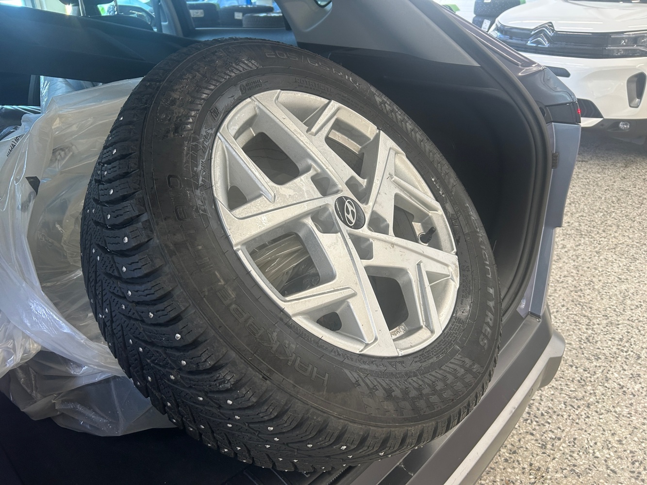 Hyundai KONA Hybrid vaihtoauto