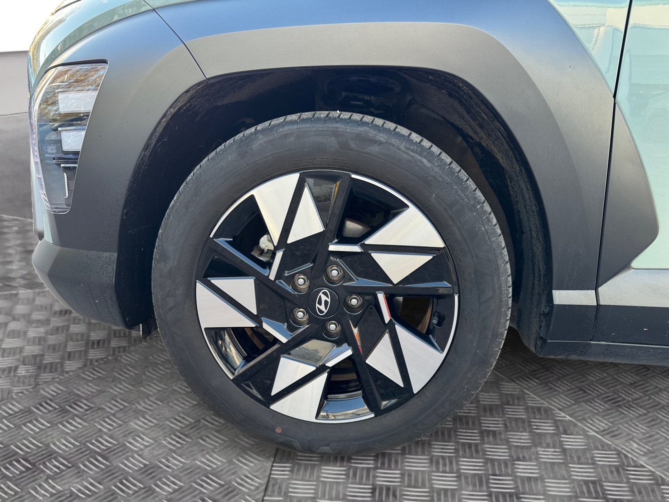 Hyundai KONA Hybrid vaihtoauto