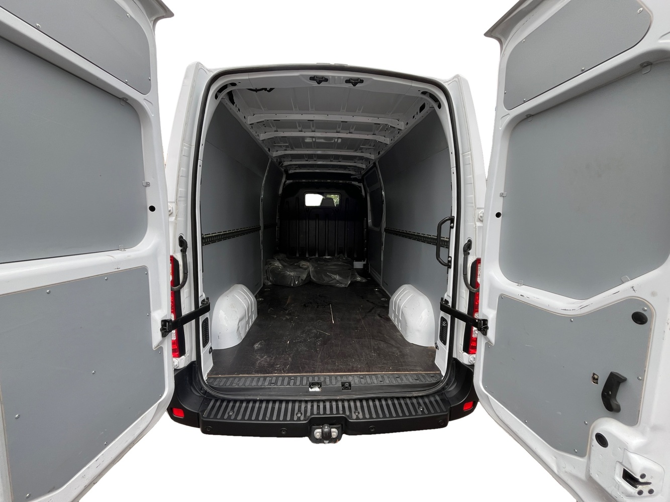 Nissan Interstar vaihtoauto