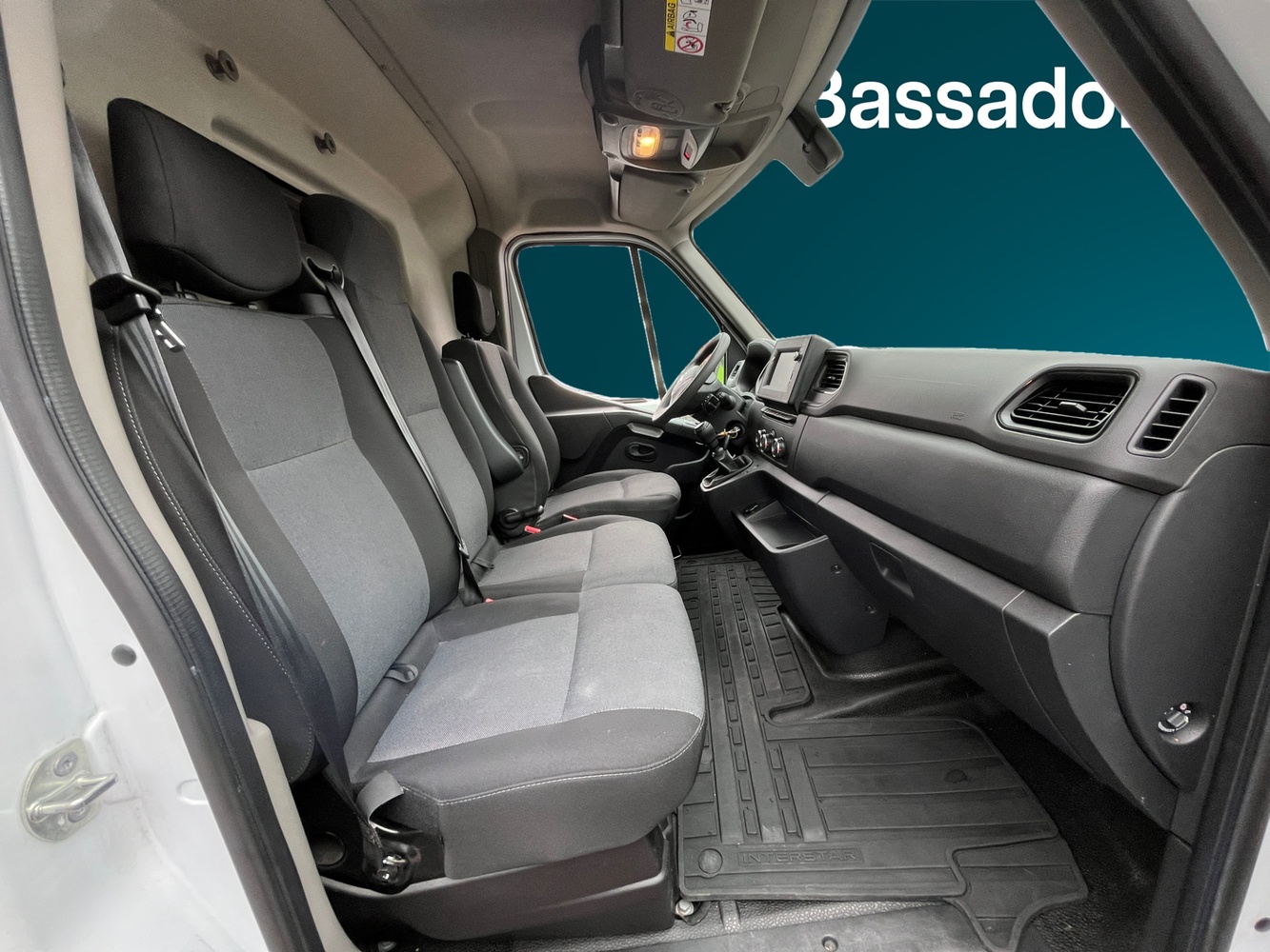 Nissan Interstar vaihtoauto