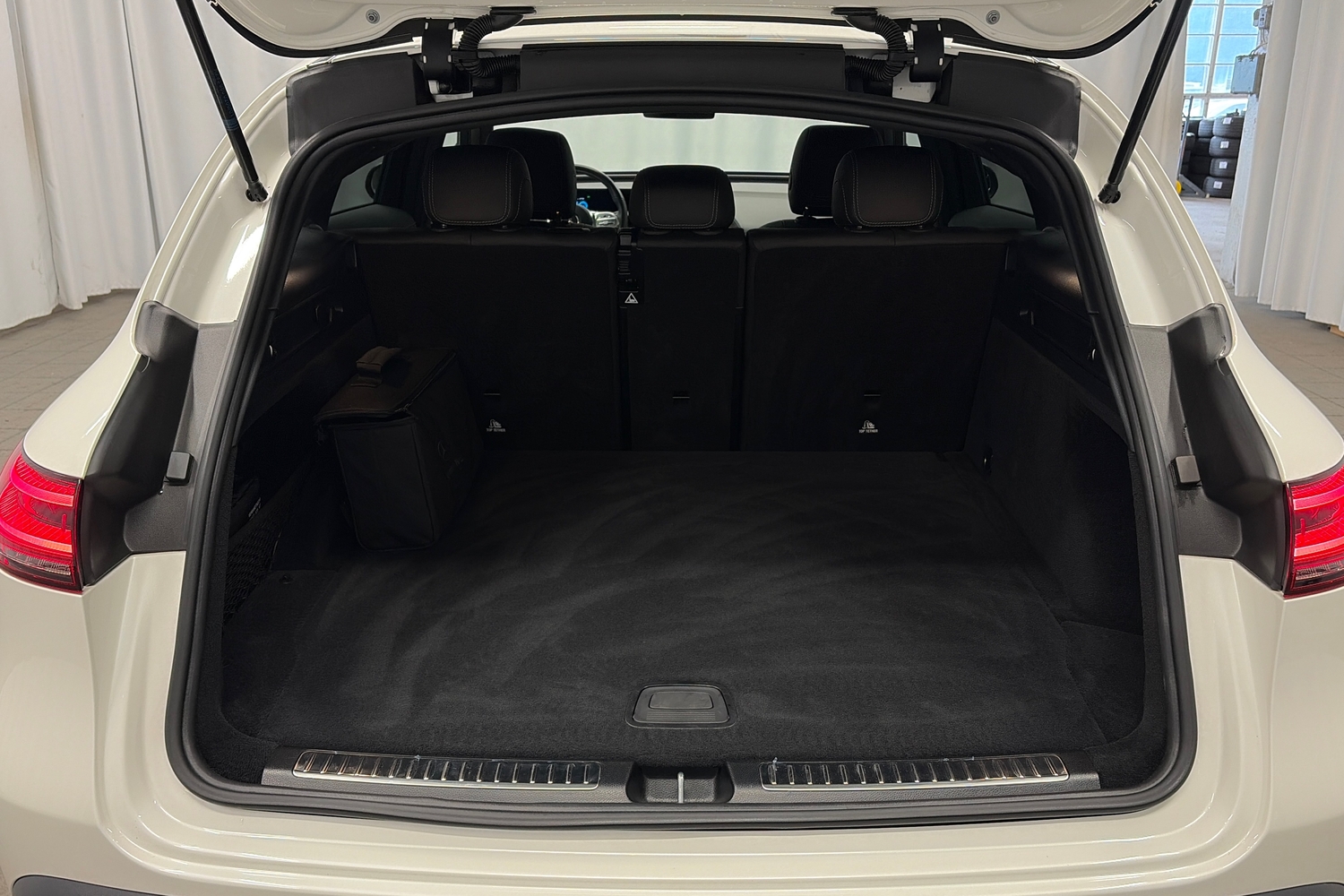 Mercedes-Benz EQC vaihtoauto
