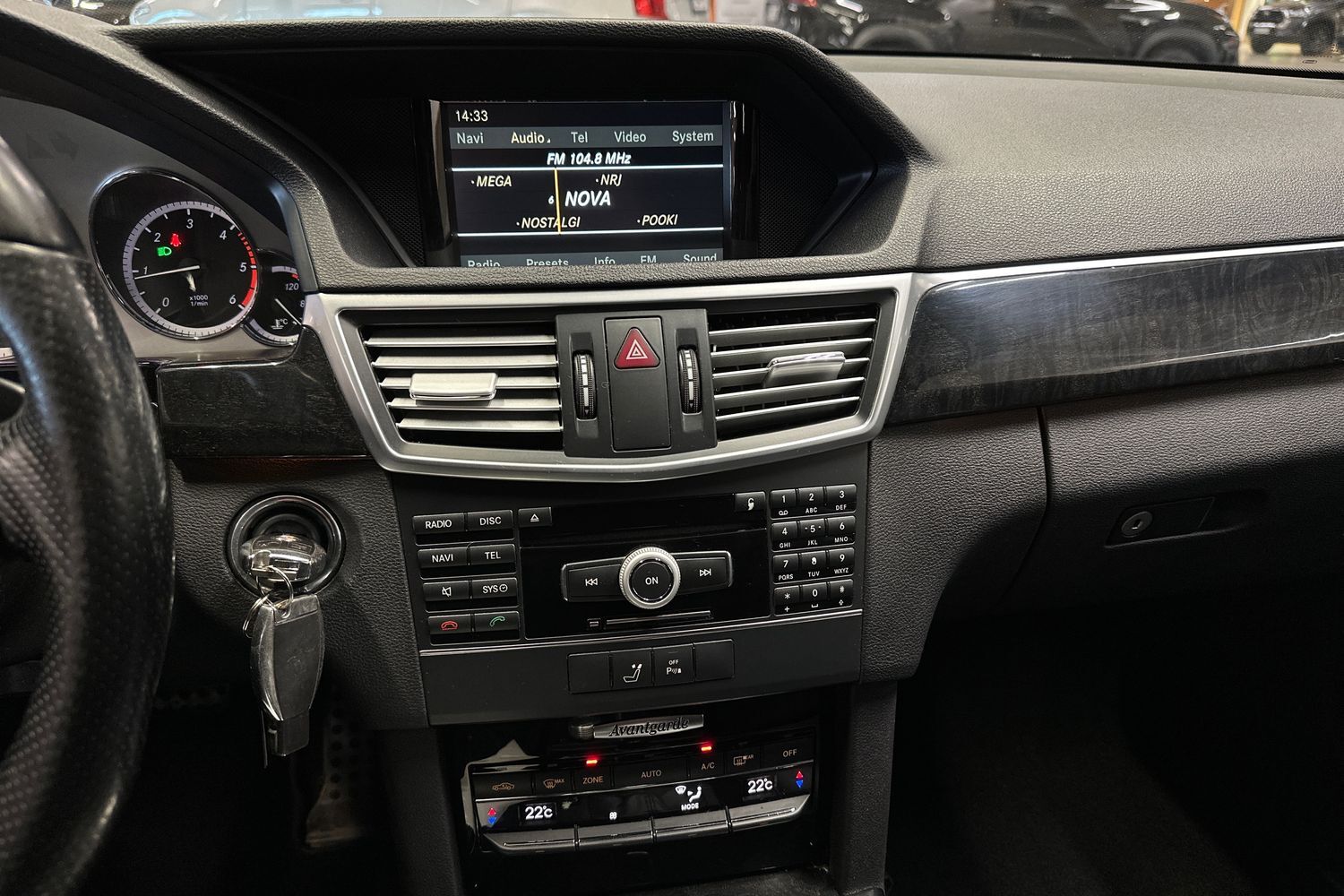 Mercedes-Benz E vaihtoauto