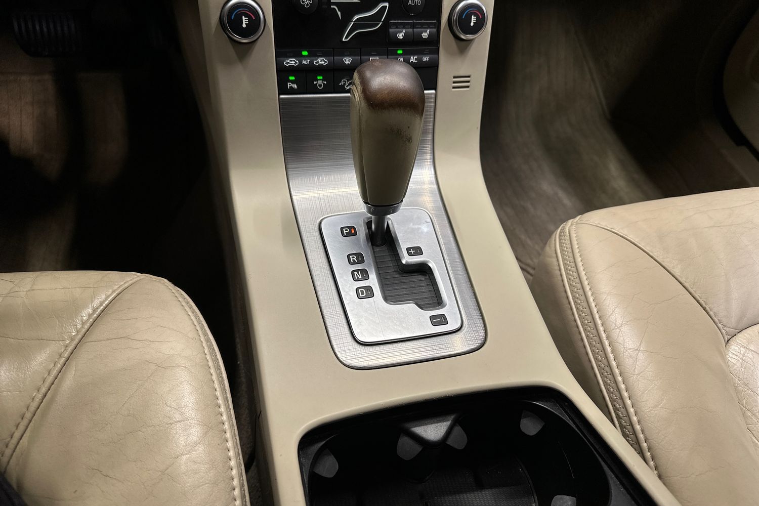 Volvo XC70 vaihtoauto