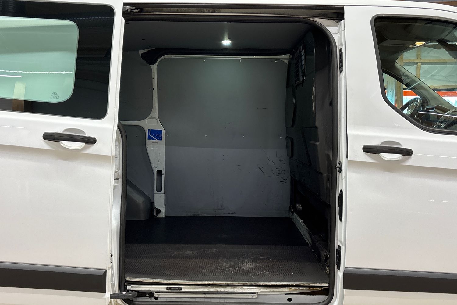 Ford Transit Custom vaihtoauto