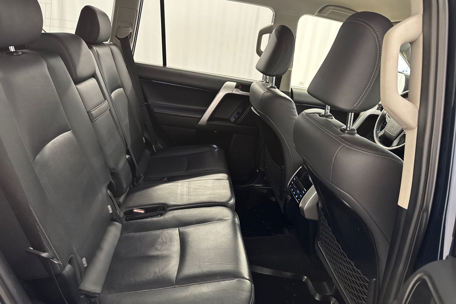 Toyota Land Cruiser vaihtoauto