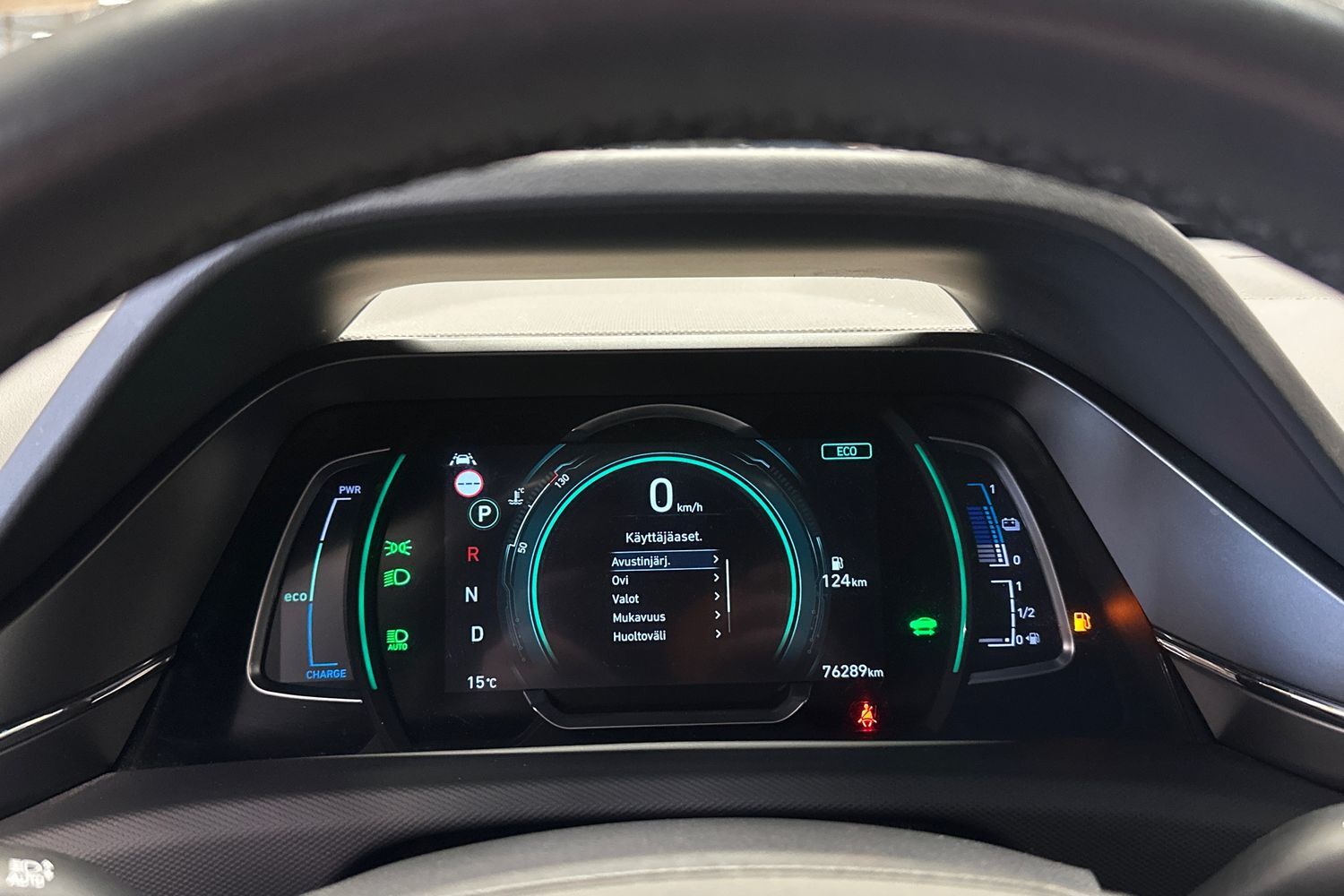 Hyundai IONIQ plug-in vaihtoauto