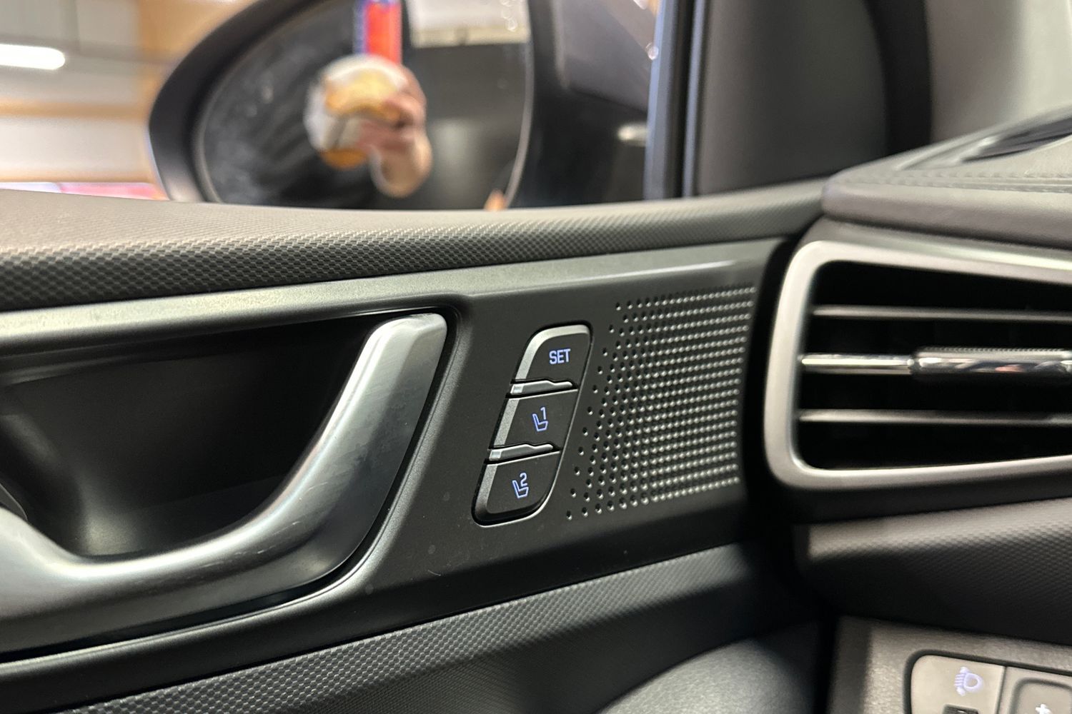 Hyundai IONIQ plug-in vaihtoauto