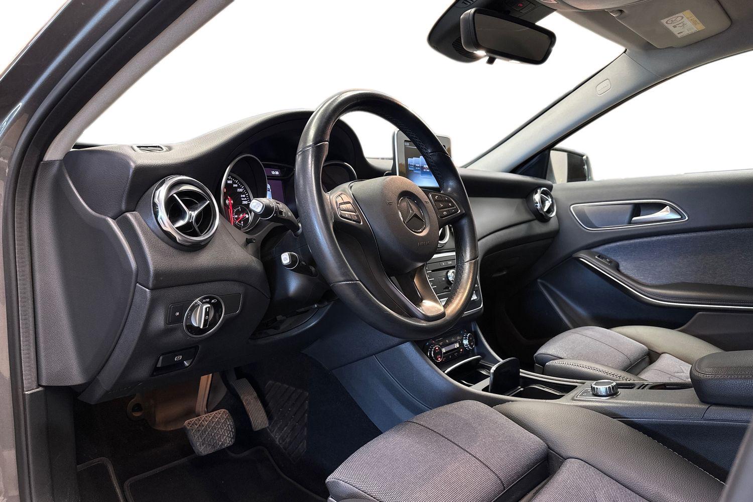 Mercedes-Benz GLA vaihtoauto