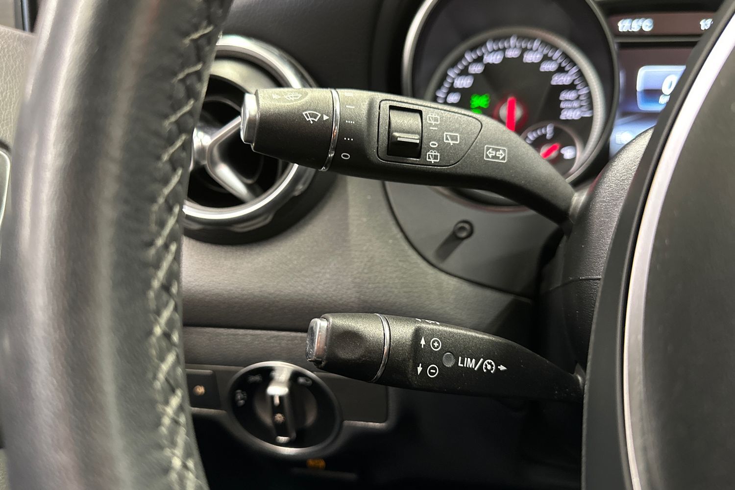 Mercedes-Benz GLA vaihtoauto