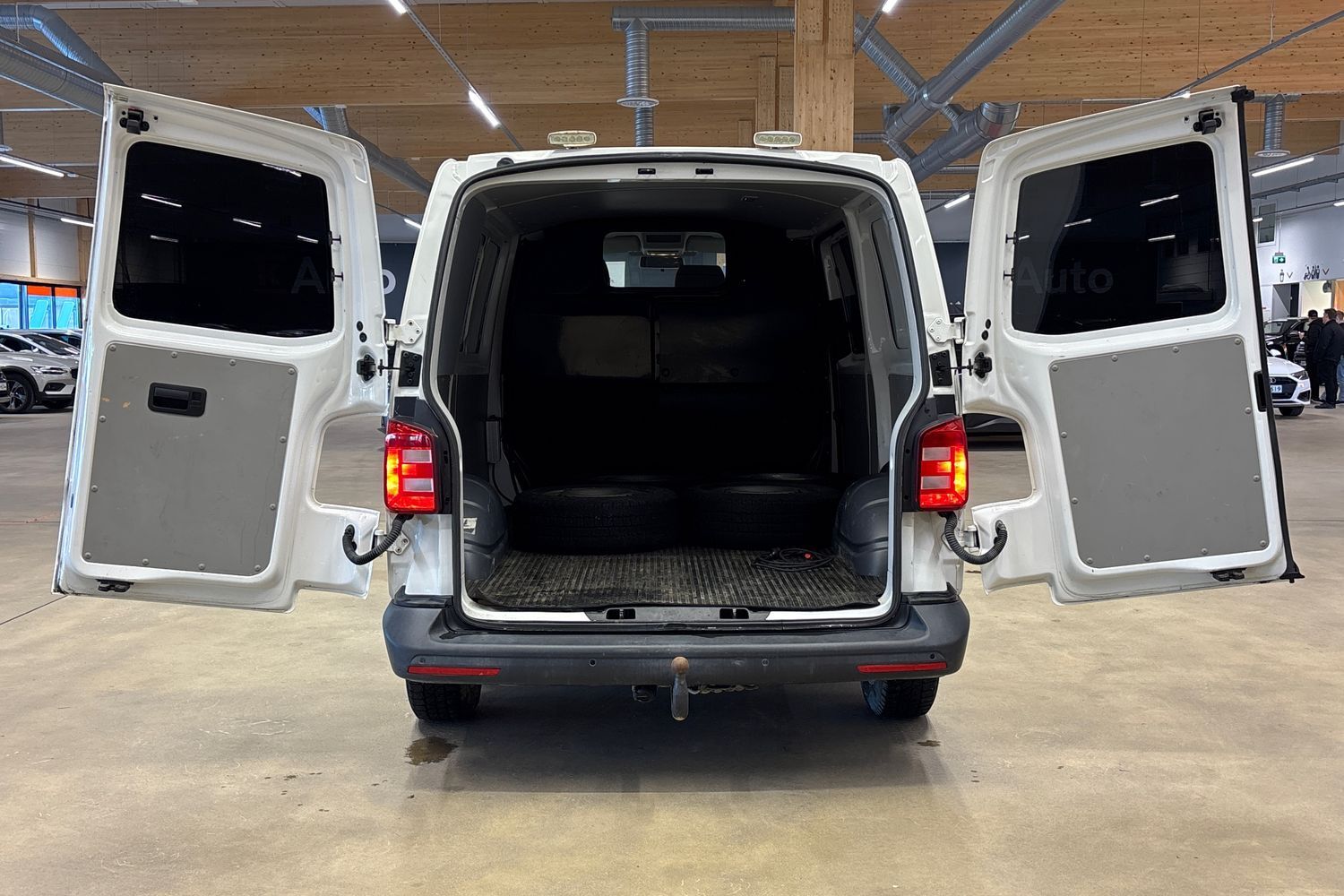 Volkswagen Transporter vaihtoauto