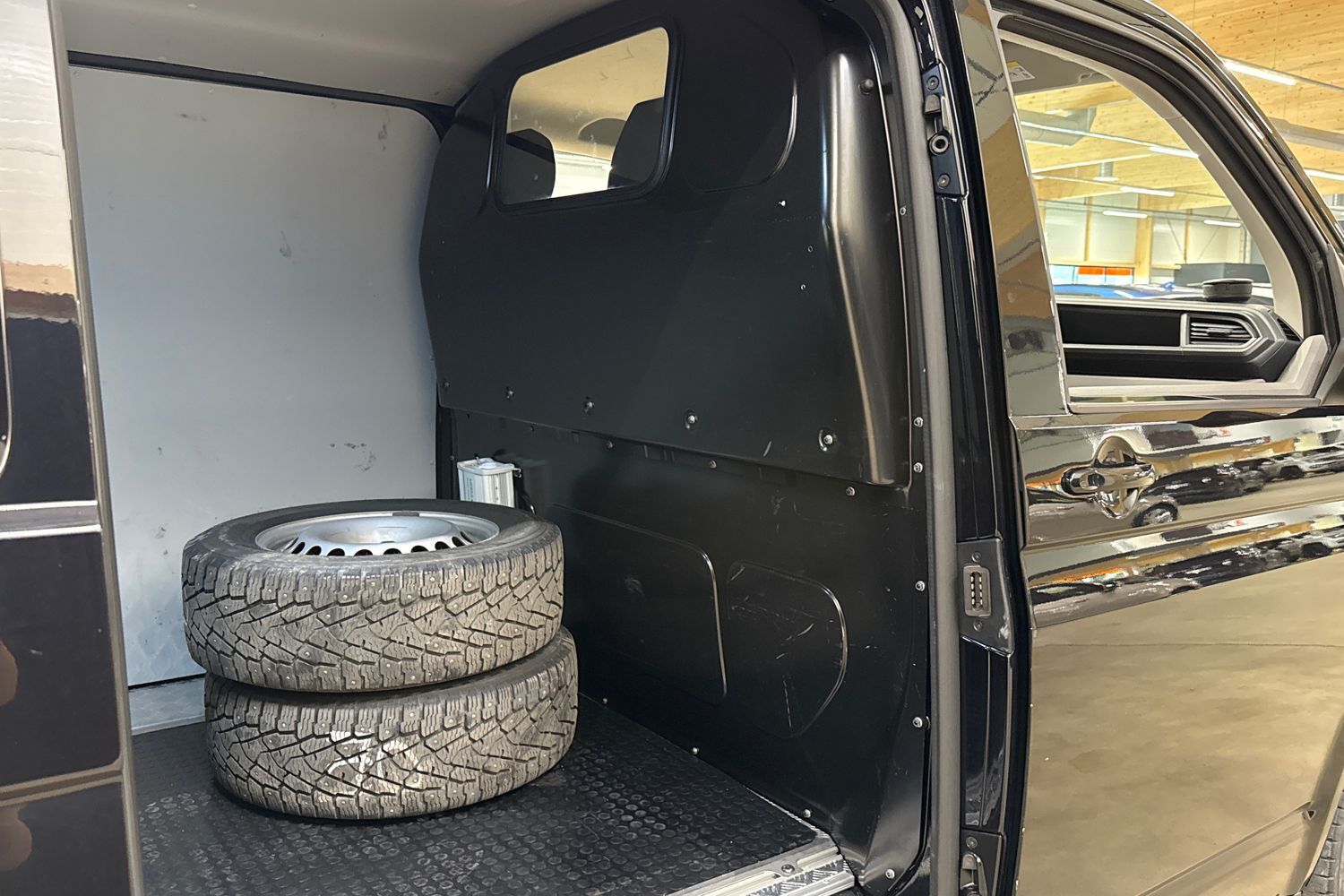 Volkswagen Transporter vaihtoauto