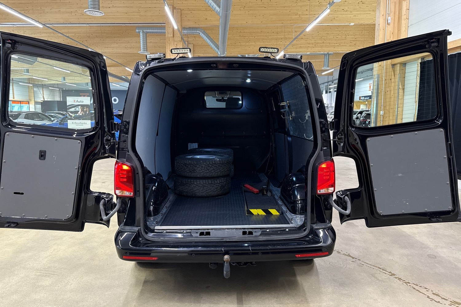 Volkswagen Transporter vaihtoauto