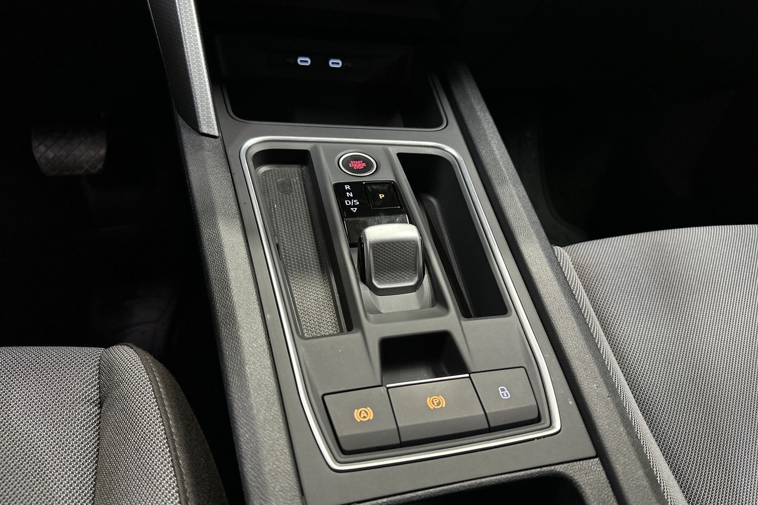 SEAT Leon Sportstourer vaihtoauto