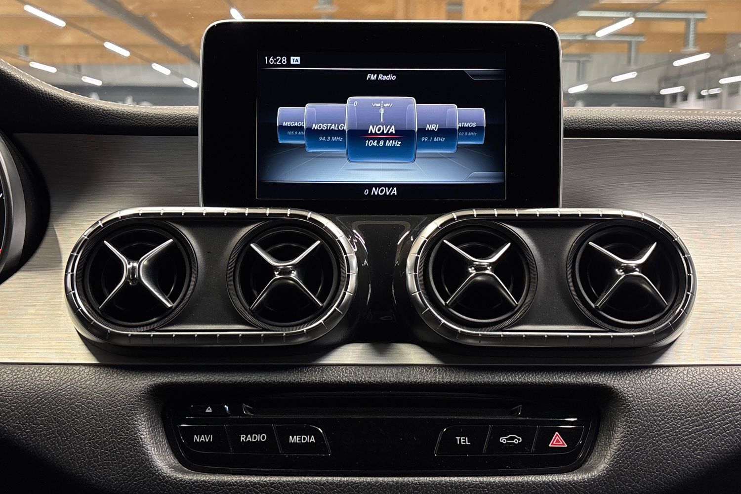 Mercedes-Benz X vaihtoauto