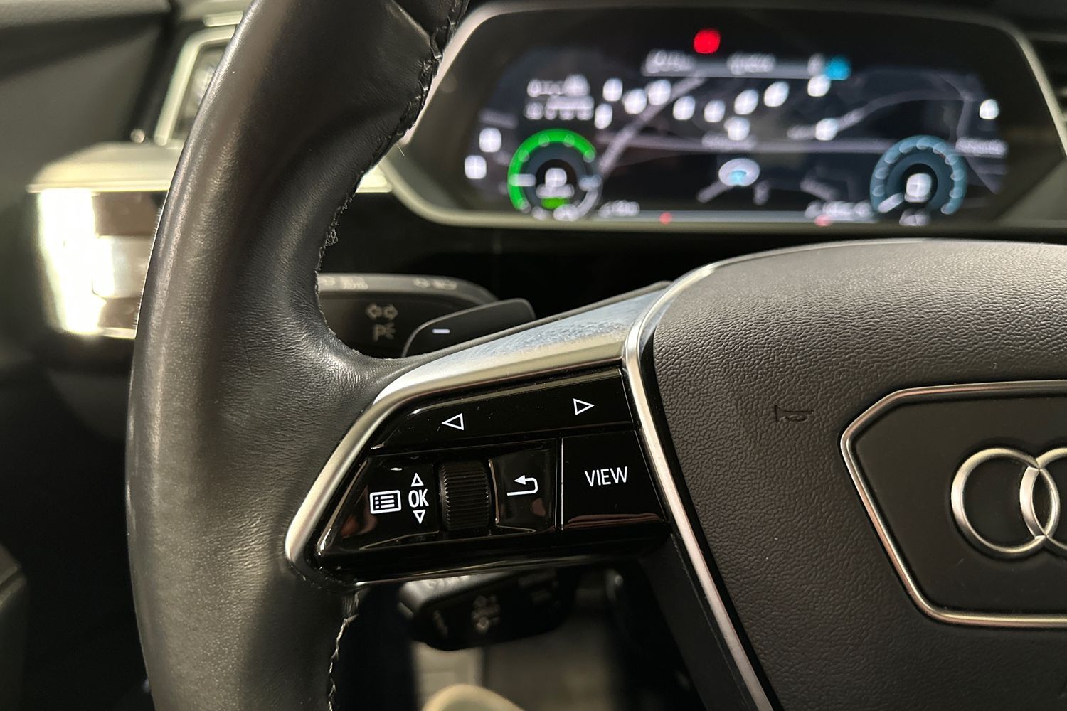 Audi Q8 e-tron vaihtoauto