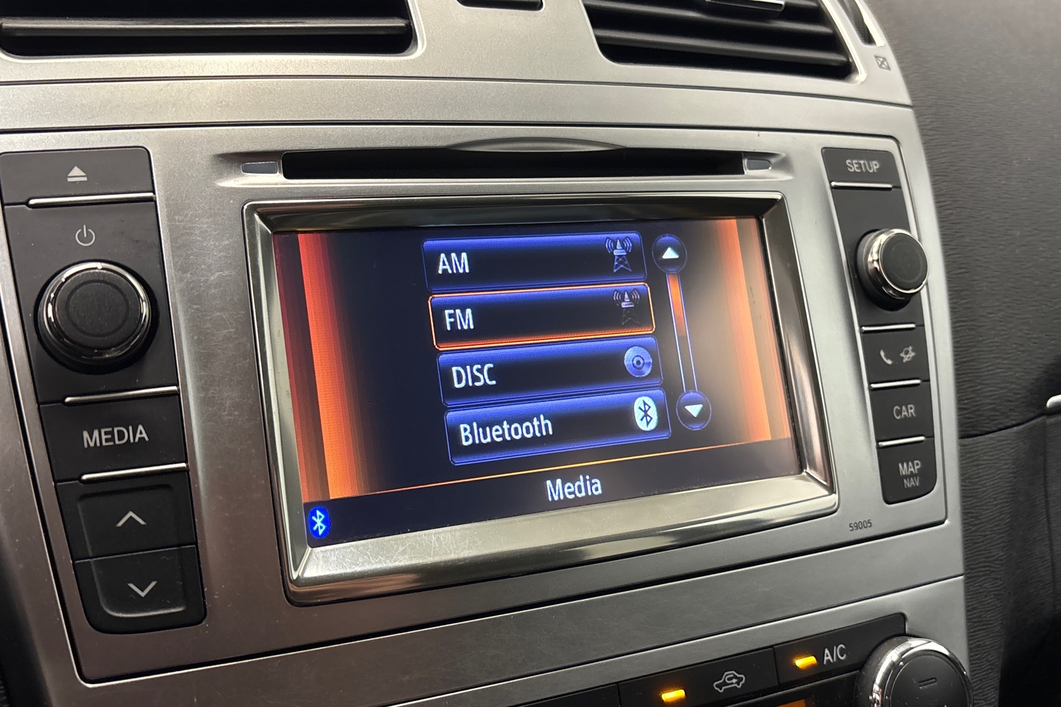 Toyota Avensis vaihtoauto