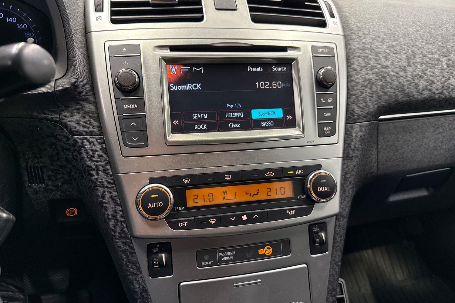 Toyota Avensis vaihtoauto