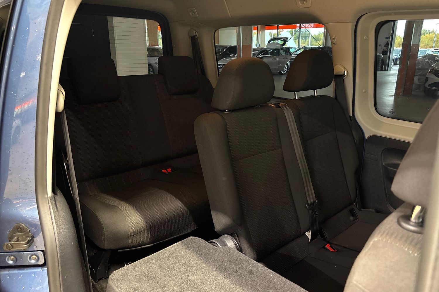 Volkswagen Caddy Maxi vaihtoauto