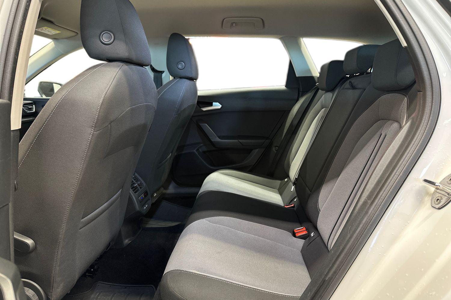 SEAT Leon Sportstourer vaihtoauto