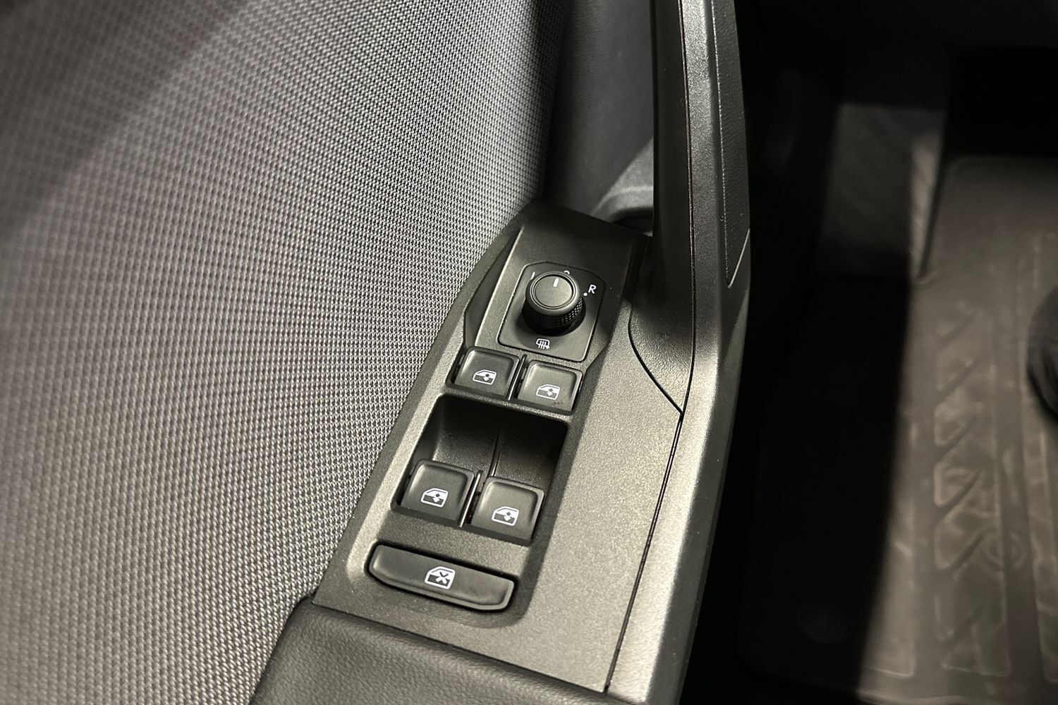 SEAT Leon Sportstourer vaihtoauto
