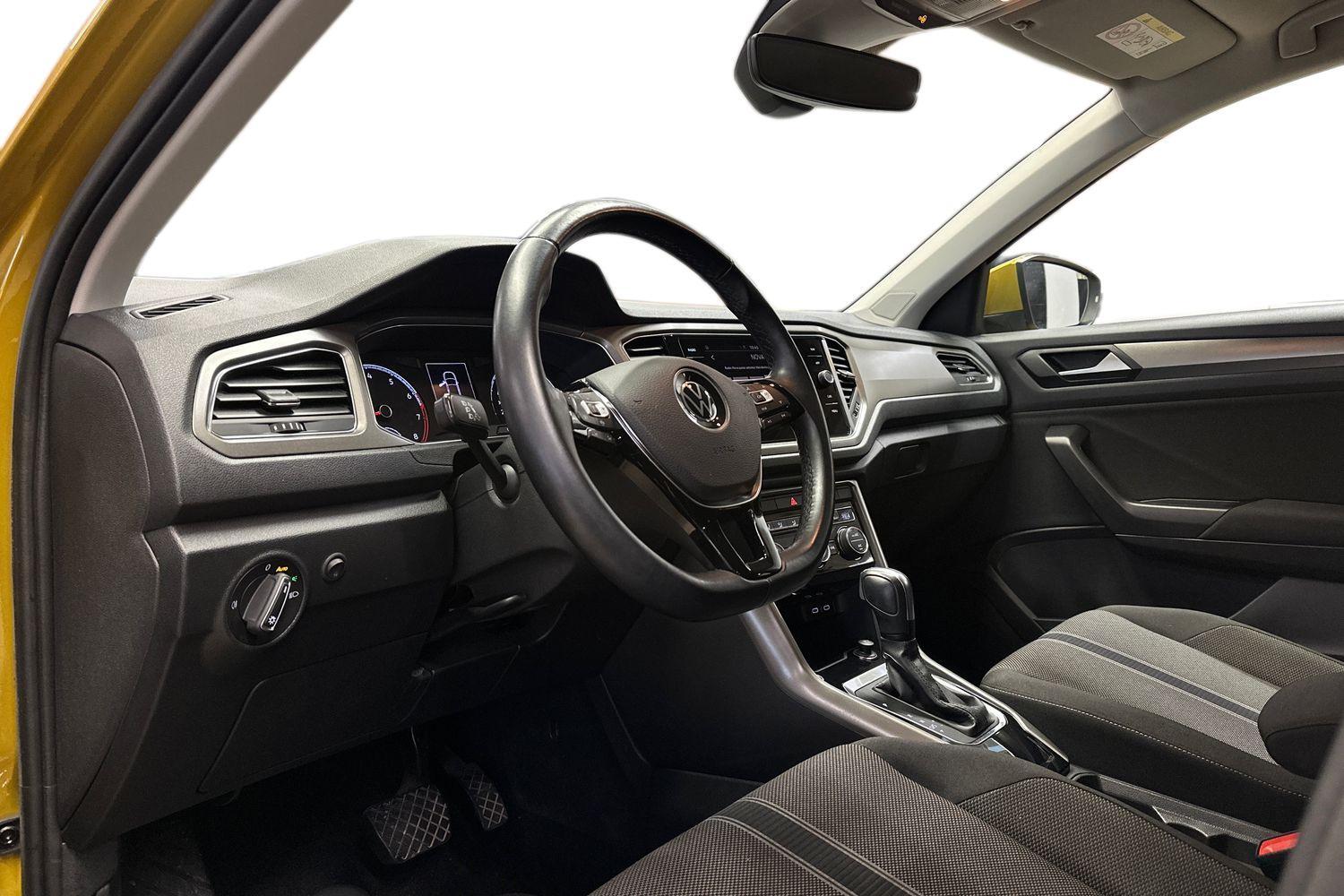 Volkswagen T-Roc vaihtoauto