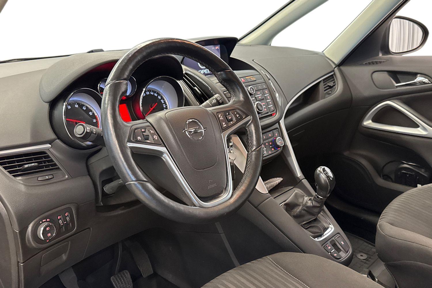 Opel Zafira Tourer vaihtoauto
