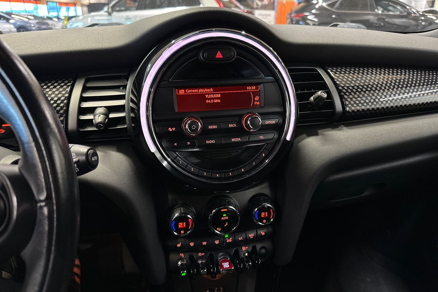 Mini Hatchback vaihtoauto
