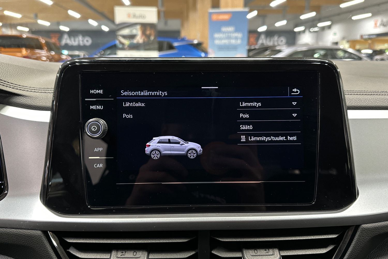Volkswagen T-Roc vaihtoauto