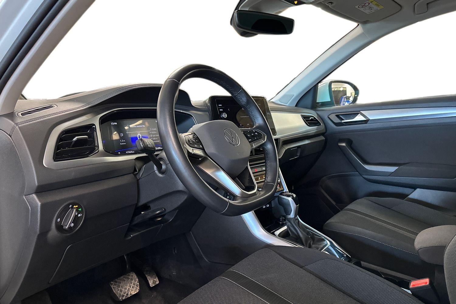 Volkswagen T-Roc vaihtoauto