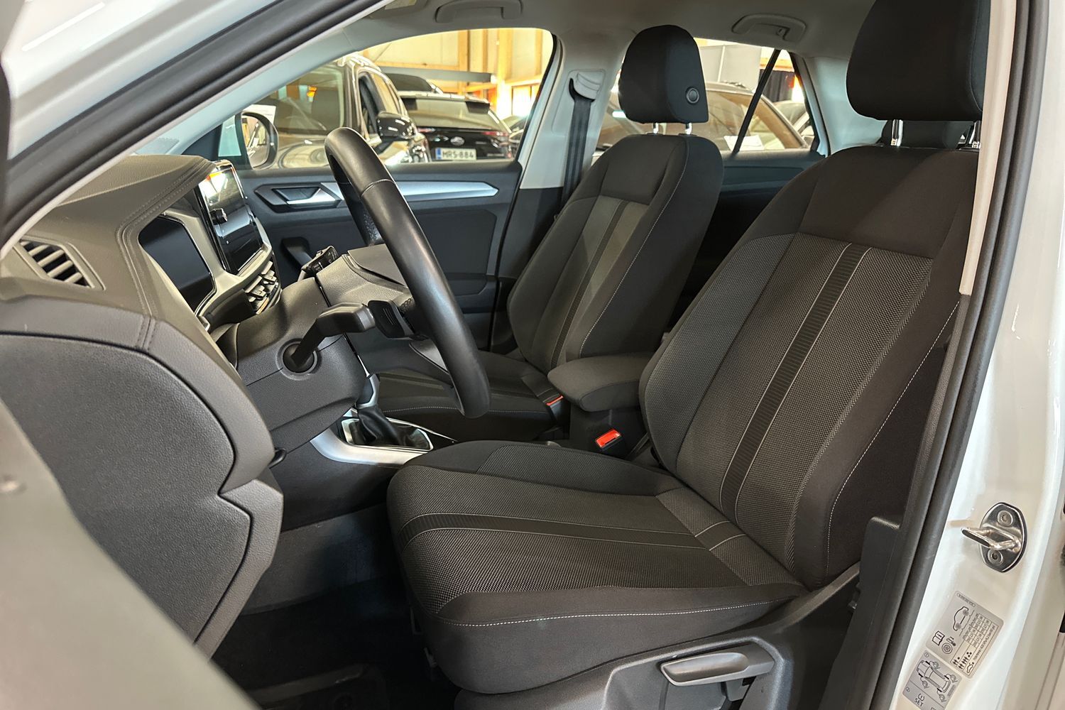 Volkswagen T-Roc vaihtoauto