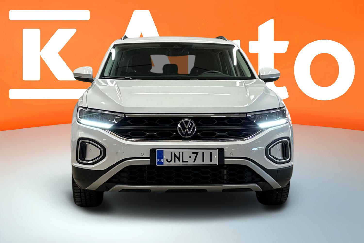Volkswagen T-Roc vaihtoauto