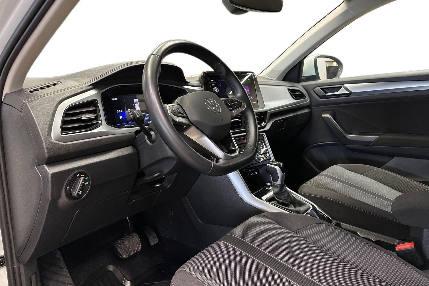 Volkswagen T-Roc vaihtoauto