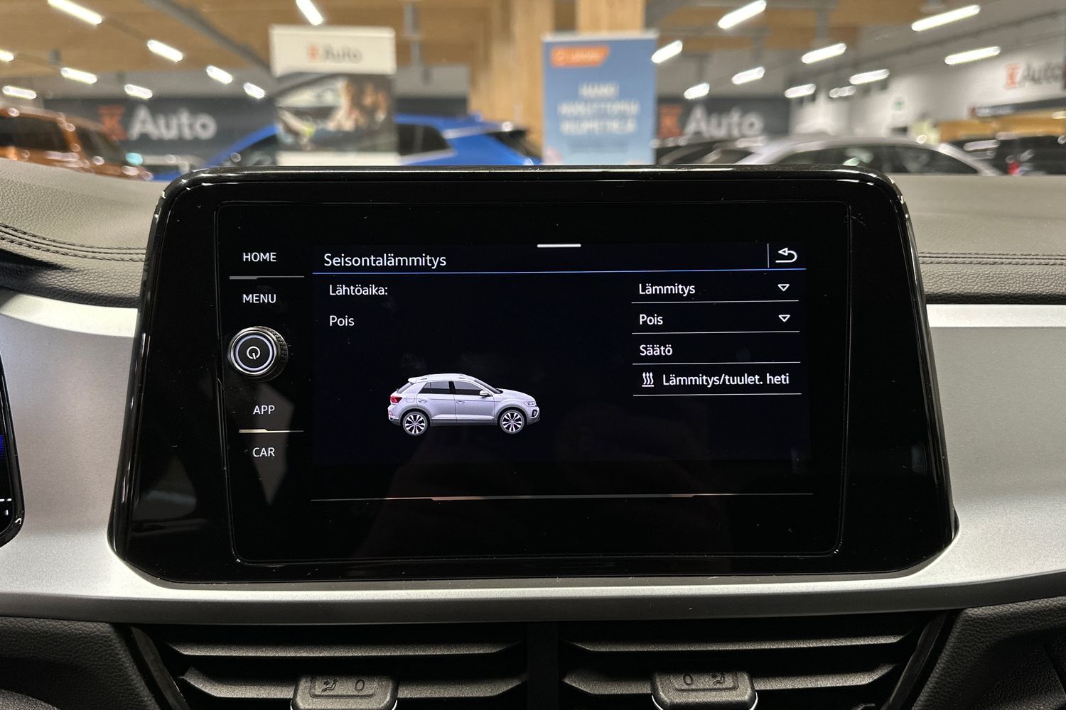 Volkswagen T-Roc vaihtoauto
