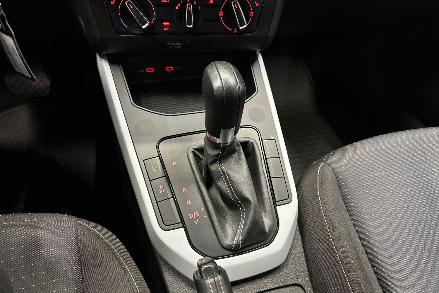 SEAT Arona vaihtoauto