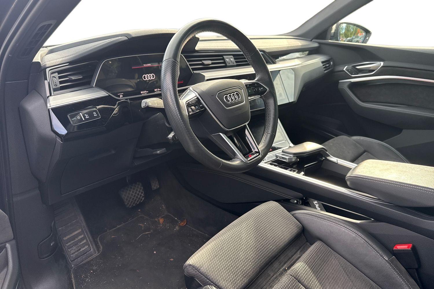 Audi e-tron vaihtoauto