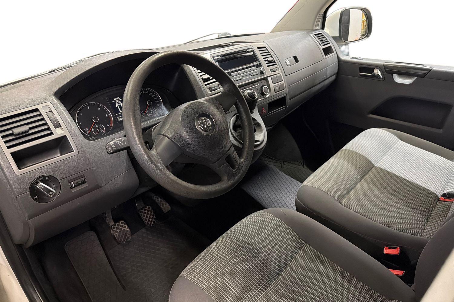 Volkswagen Caravelle vaihtoauto