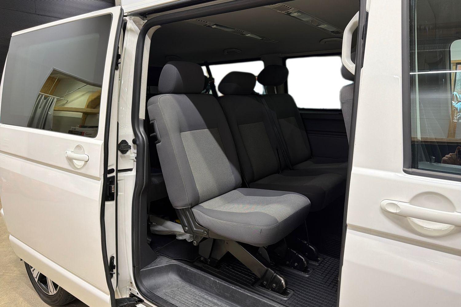 Volkswagen Caravelle vaihtoauto