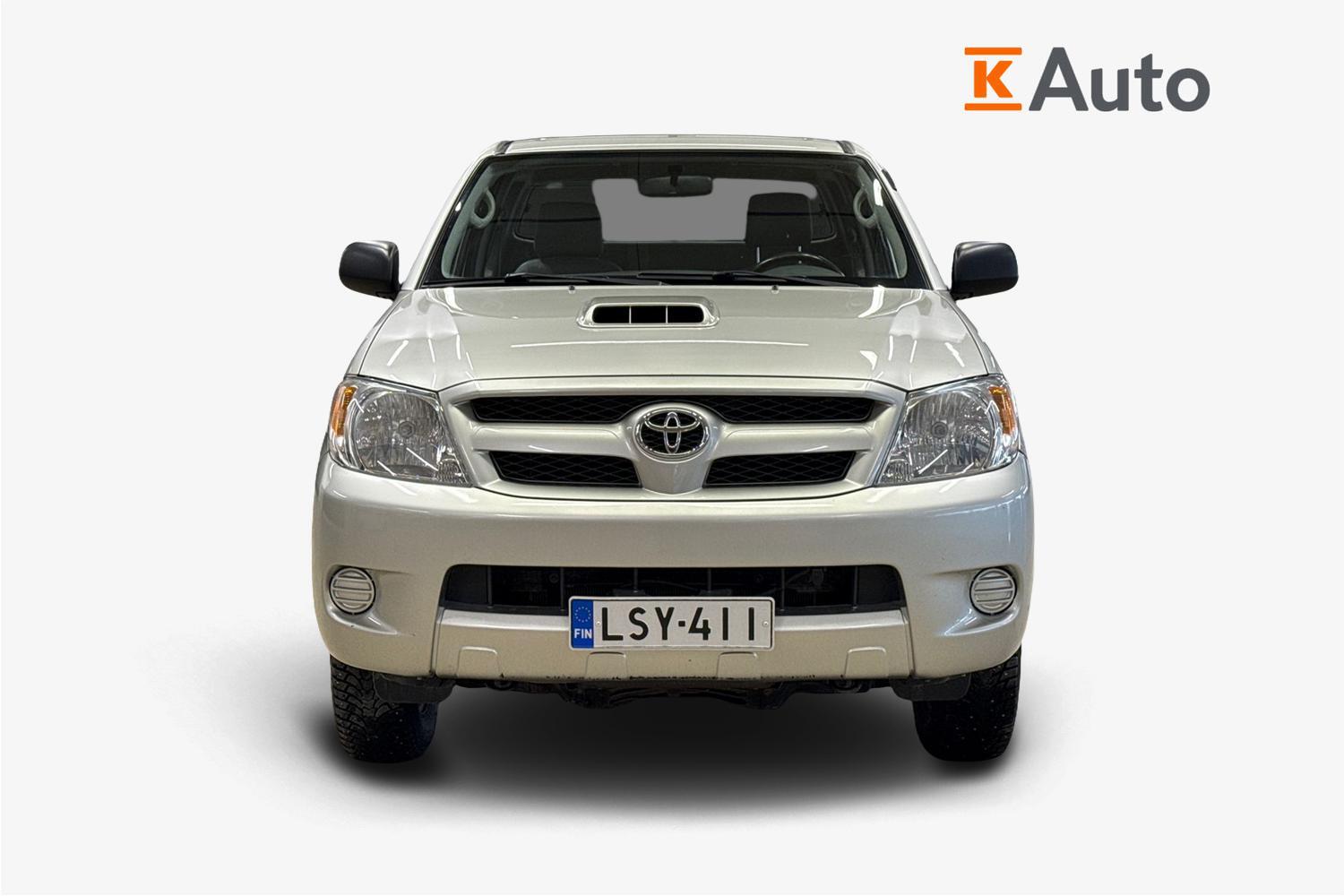 Toyota Hilux vaihtoauto