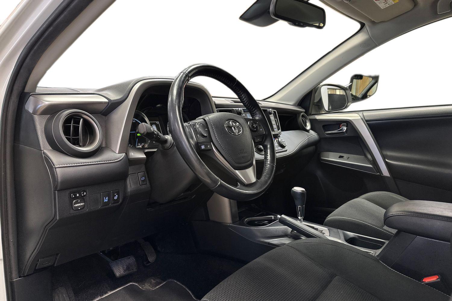 Toyota RAV4 vaihtoauto
