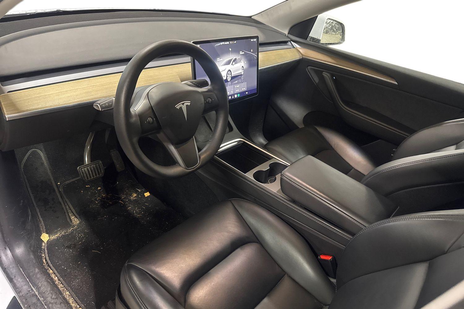 Tesla Model Y vaihtoauto