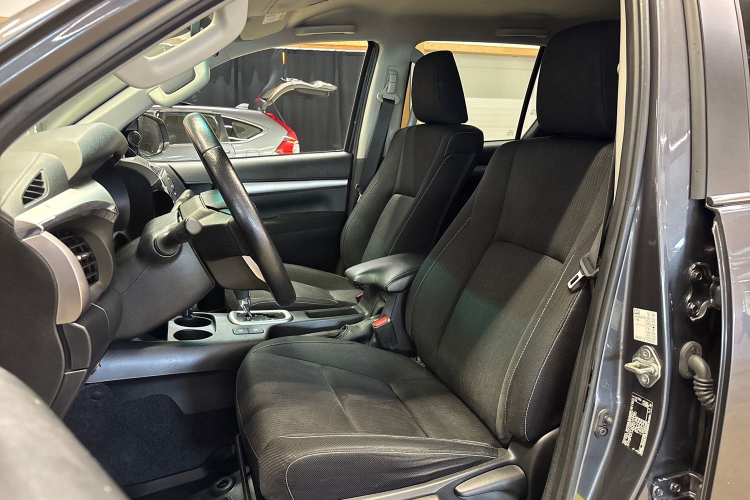 Toyota Hilux vaihtoauto