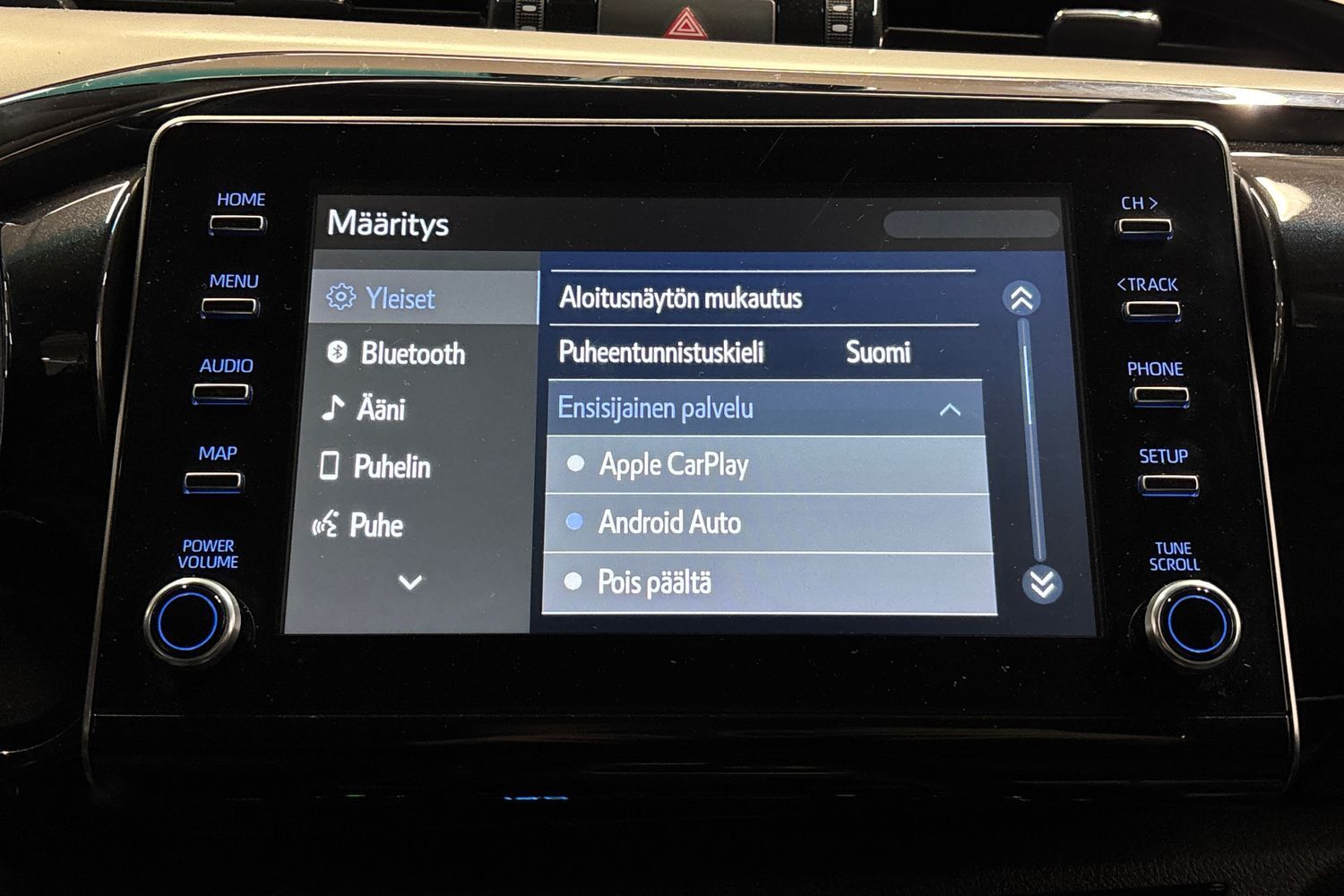 Toyota Hilux vaihtoauto