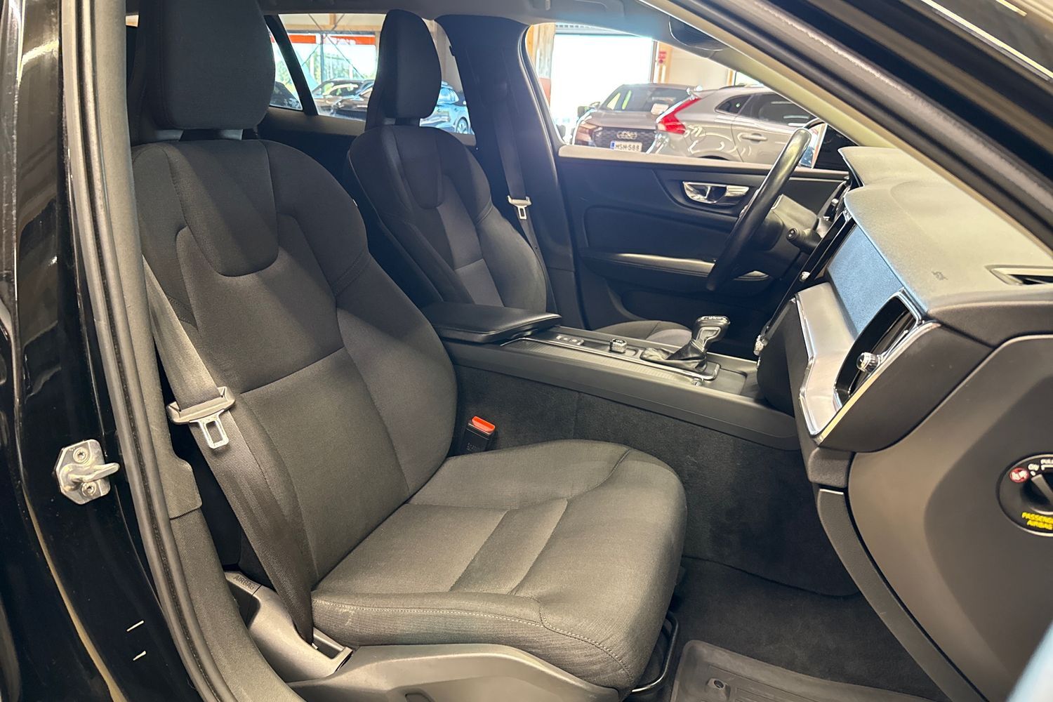 Volvo V60 vaihtoauto