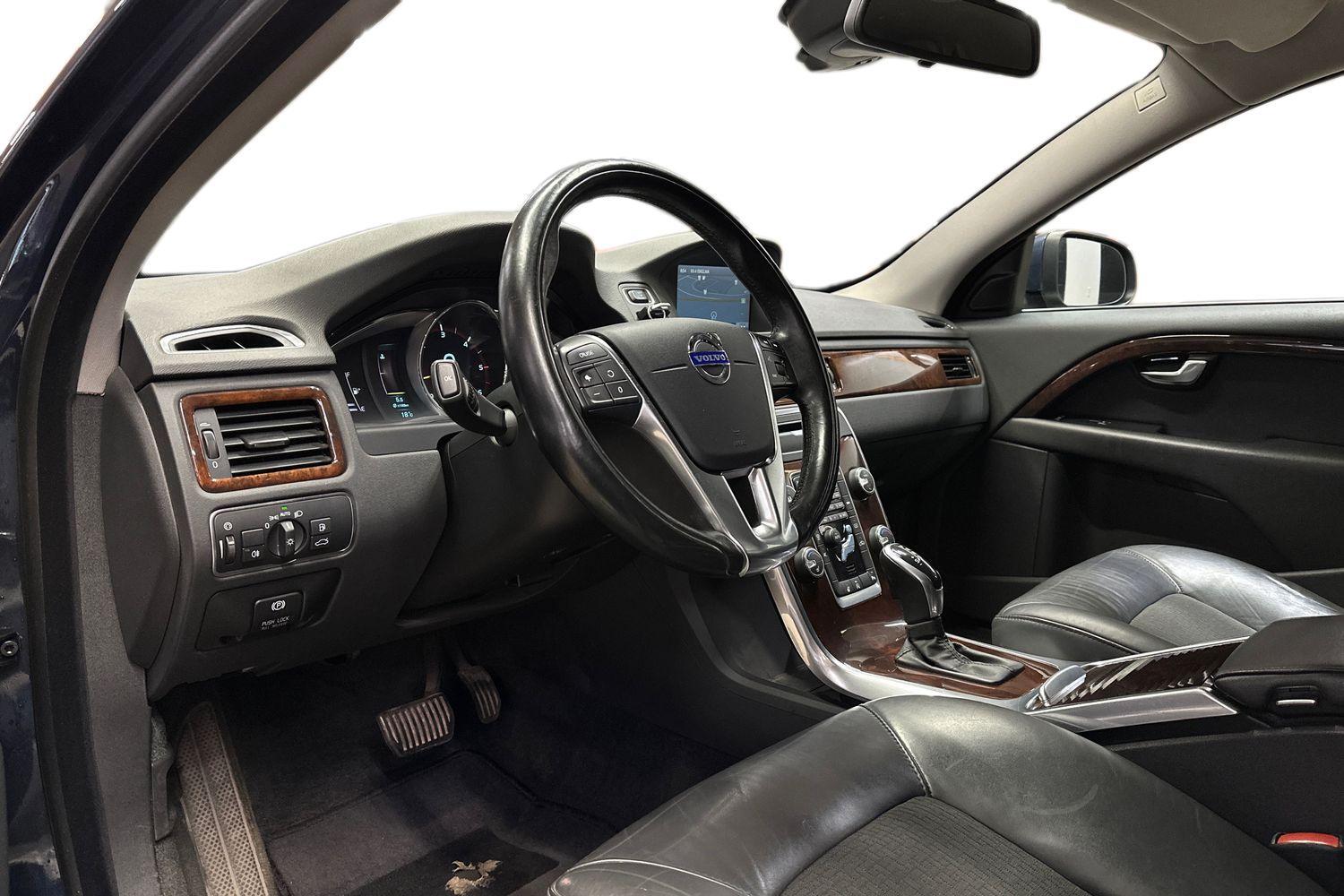 Volvo V70 vaihtoauto