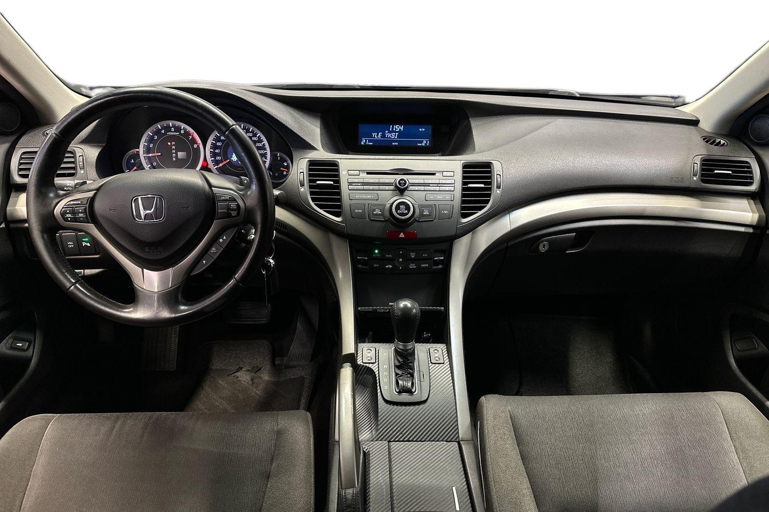 Honda Accord vaihtoauto