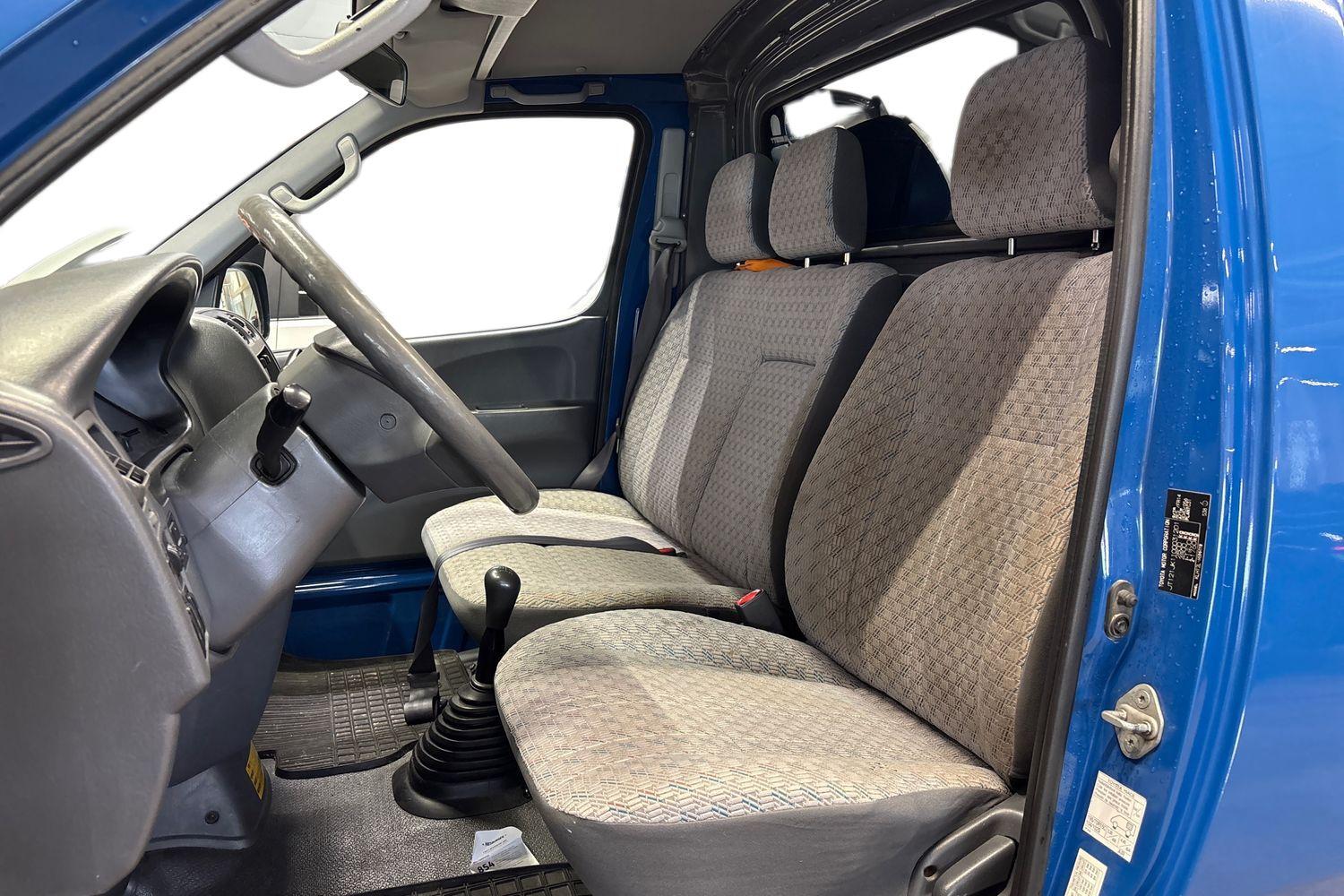 Toyota Hiace vaihtoauto