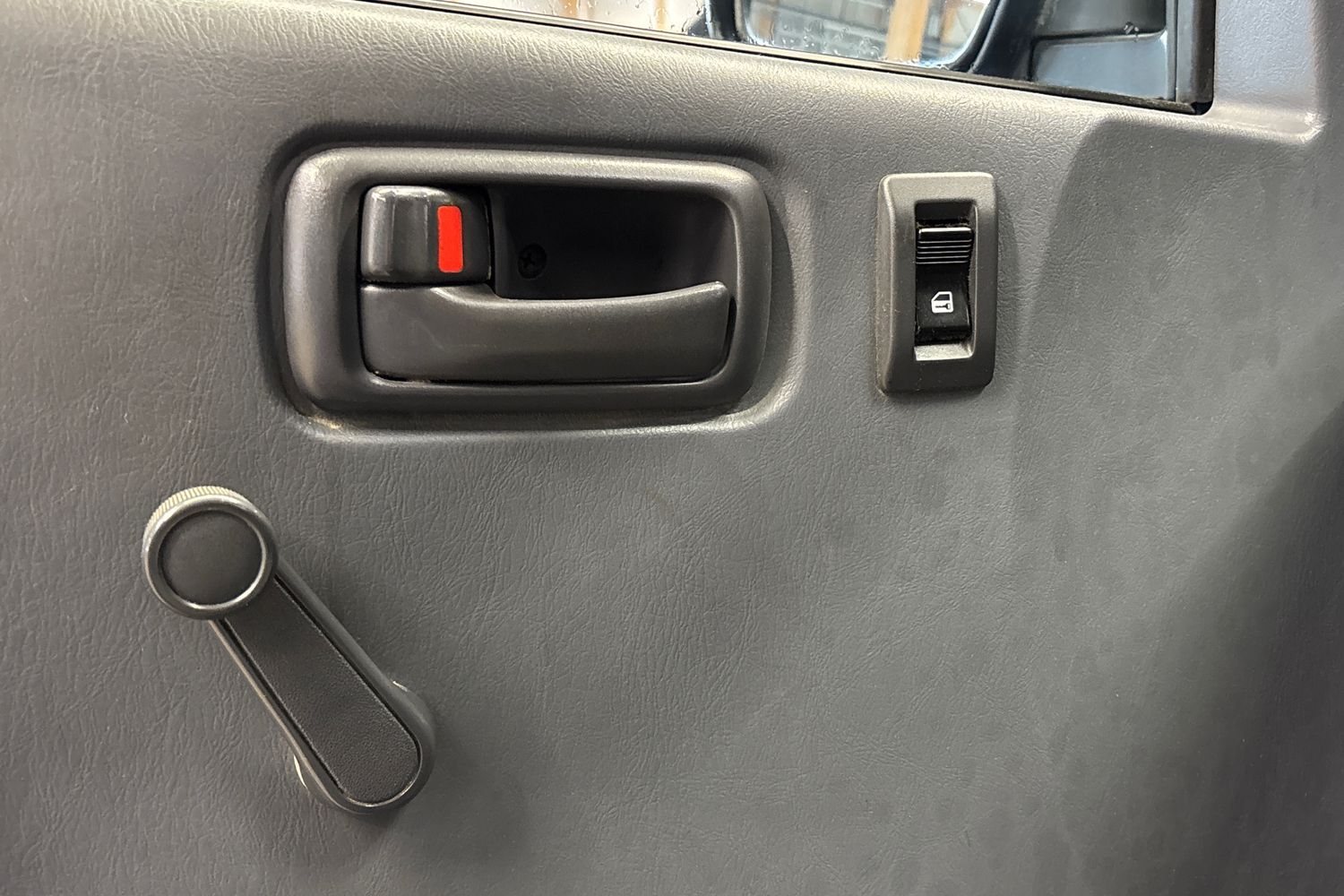 Toyota Hiace vaihtoauto