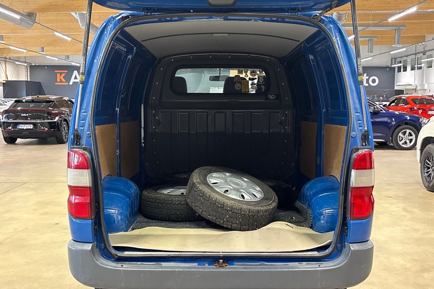 Toyota Hiace vaihtoauto